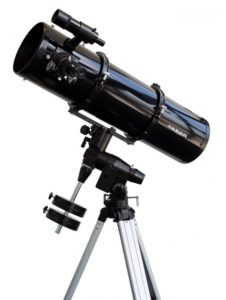 Astronomy Alive - Saxon 20010 EQ5 200mm Reflector Telescope